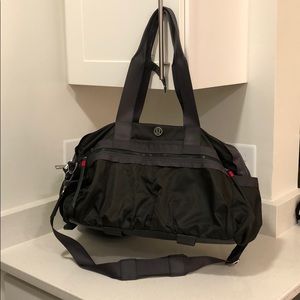Lululemon duffel bag